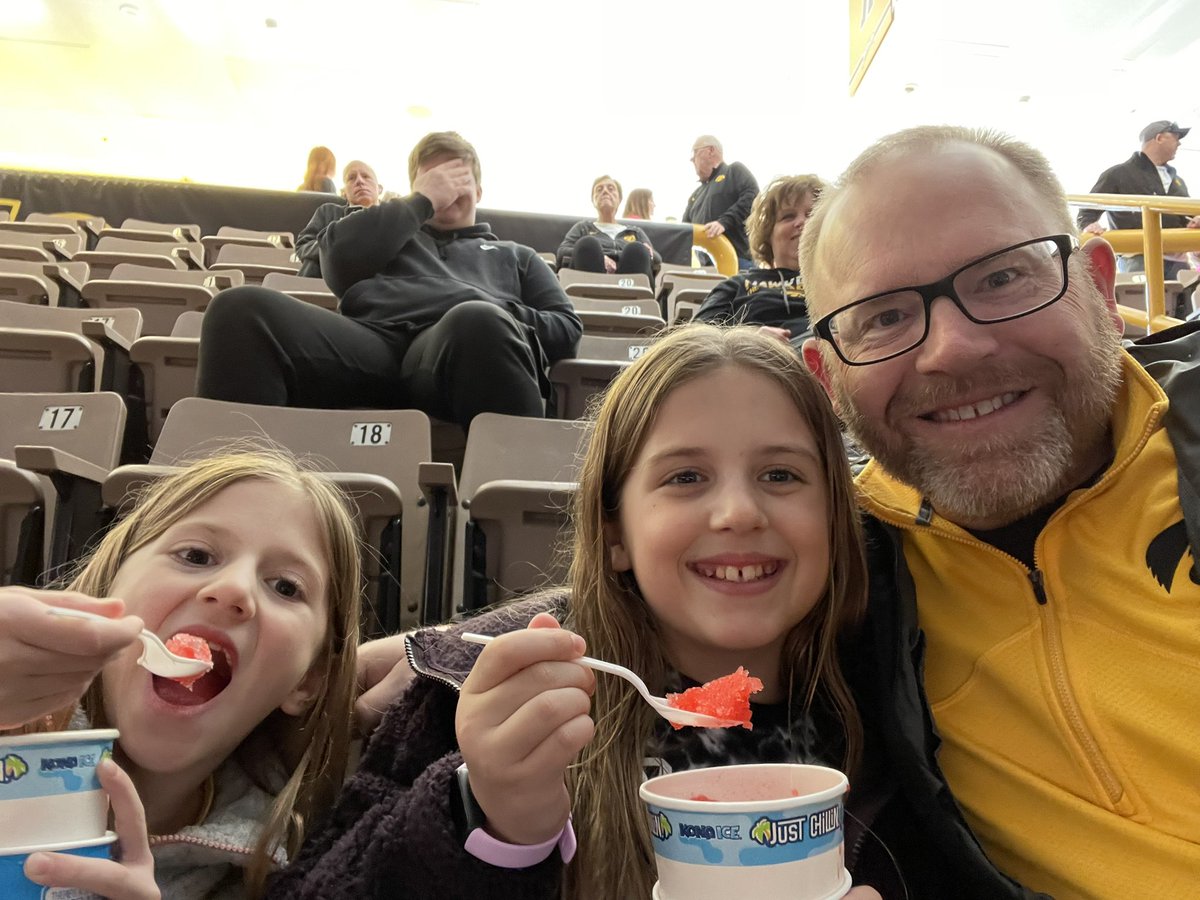 EricDJans's tweet photo. Daddy Daughter Day!  #FightforIowa Go Hawks…crush the Scarlet Knights…Iowa by a million! https://t.co/bIoUXBKfhc