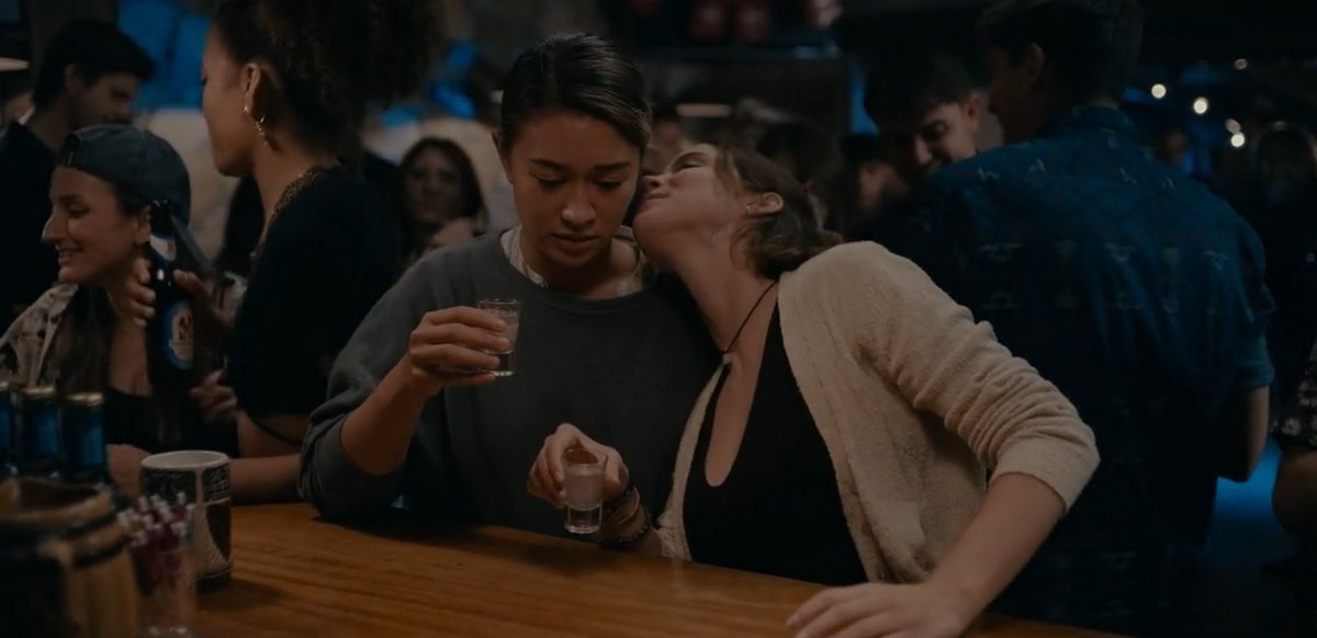 𝗕𝗲𝗮: "It smells lemony"
𝗔𝘃𝗮: "Yeah. That's why is called a LEMON DROP!

#SaveWarriorNun #WarriorNun