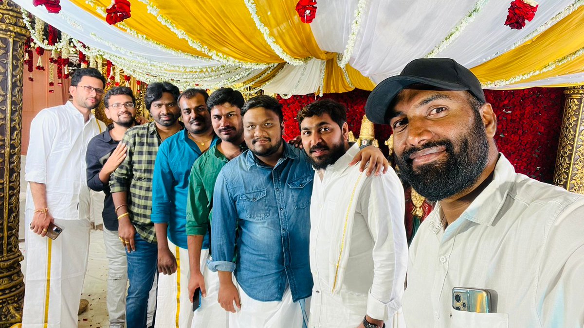 At #SravAnil Wedding📸🤳 !

- <a href="/SrikundanaP/">Srikundana Photography</a> <a href="/NagaPhanii/">Nani ✊</a> <a href="/lucky59000/">Ayyappa Reddy</a> <a href="/mangashivakumar/">Shiva Kumar</a> <a href="/rhudmshravan/">Shravan - Chk my pinned tweet</a> <a href="/DattuClay/">DattuClay</a> @sunny_maatalu