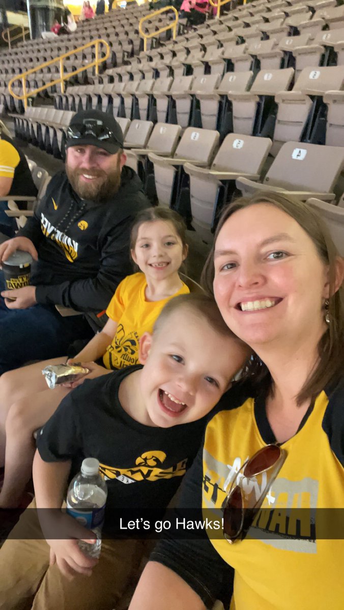 FamDocDO's tweet photo. Spirit Squad Day with Hawkeye Women’s Basketball! #FightForIowa https://t.co/KupxA7nemn