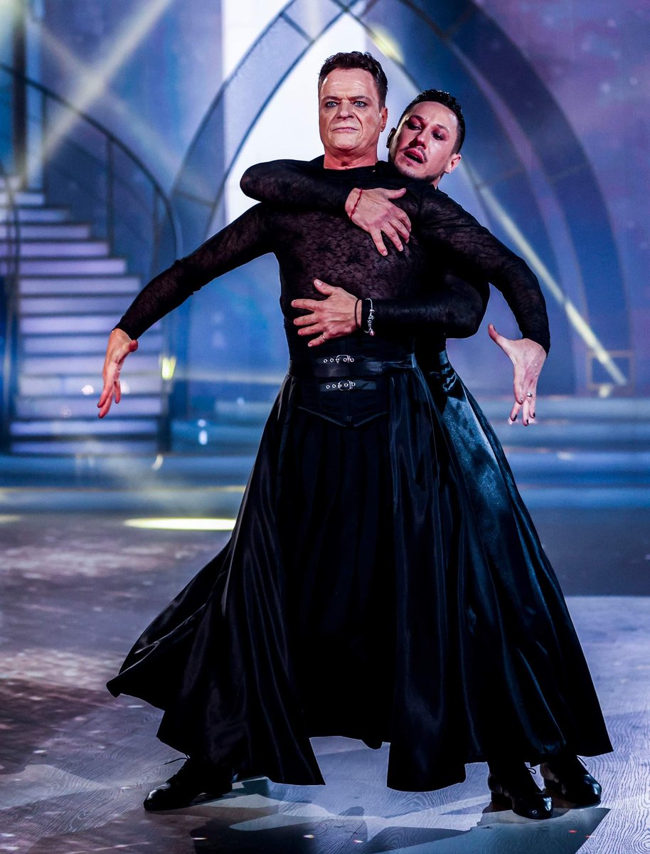 This is Reeling in the Years moment. The whole Dancing with the Stars studio is on its feet while dealing with such an important message #DWTSIRL