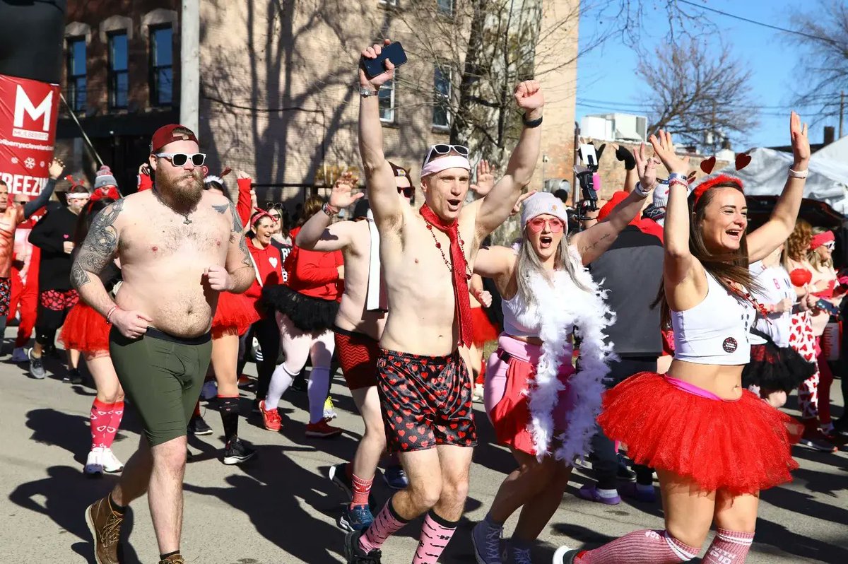 MannyWallace's tweet photo. I spent some time at @CupidsCLE at @TheSouthSideCle. #CupidsUndieRun 💘 https://t.co/vYul02DniB
