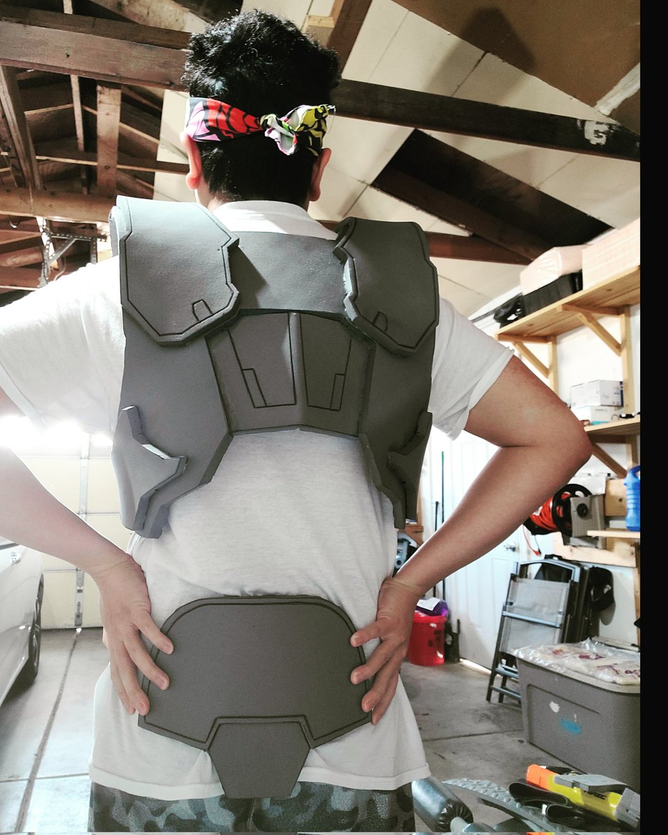 PyropeO's tweet photo. Butt plate done, shoulders are next 😊.

#cosplay #Halo #RWBY https://t.co/QwSEPgnp67