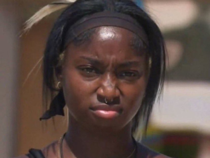 lalatumie's tweet photo. 😂😂😂😂😂😂Yemi has officially become Khosi's maid😂😂😂😂😂💀

City guys are down badddddddddd
#BBTitans https://t.co/QCEup9msTy