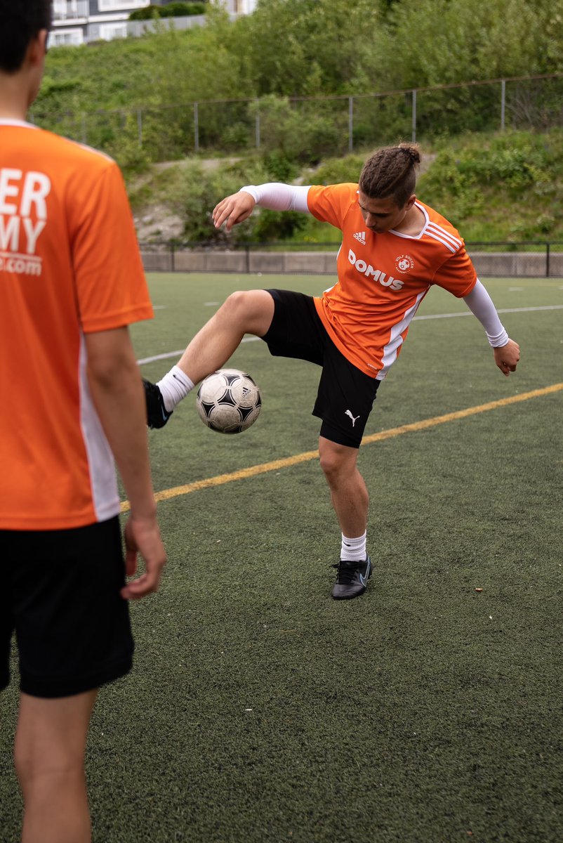 No days off. Weekends are for training💪🏻🔥
Come #playitright #playitvolf at #volfsocceracademy 
#soccervancouversocceracademy #vancouverphoto #westvan #westvansoccer #fifa26 #talent #vancouversoccermoms #instasoccer #soccerpics #vsa #dallas #dallassoccer #usa