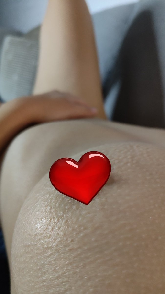 leila_mym's tweet photo. Quelqu'un pour mordiller mes tétons ? 

Jusqu'à mardi soir -70% sur l'abonnement !

https://t.co/l8dyM5inLQ

#mym #promogirls #moneyslavefrance #moneyslaves #onlyfanspromo #onlyfansFree #mymgirl https://t.co/mbElElfrvw