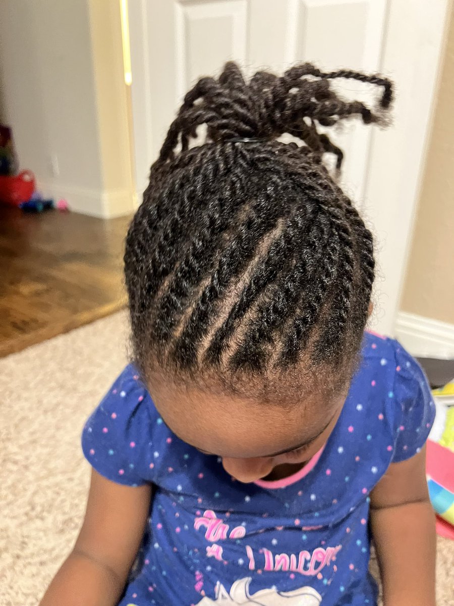 RustFamily's tweet photo. My 5yo daughter when I did her hair yesterday: Mom, I look like Player 1!

Me: Who?

5yo: MOM! You know! Player 1 from @TCUFootball! I have hair like him now!

That’s when I realized ever since @MrJohnston____ gave her a high five after the Fiesta Bowl, she is his #1 fan. https://t.co/pWL0F8vg4y