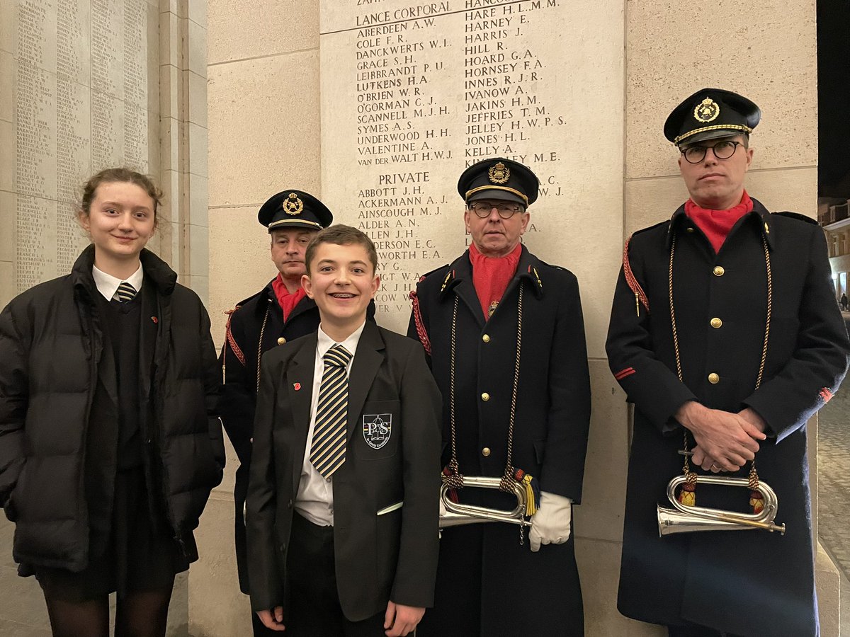 PerinsHums's tweet photo. Lydia and Alex laid the wreath at the Menin Gate. They did an amazing job and did us proud! Thank you #battlefields23 #meningate #wewillrememberthem @Perins https://t.co/DTiBKkmfY2