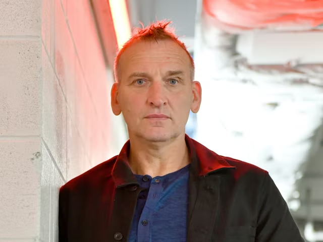 SetTheTape's tweet photo. Happy birthday to Christopher Eccleston, who's appeared in film and TV like 28 Days Later, Shallow Grave, The Second Coming, and Thor: The Dark World. Though he might be best known for bringing Doctor Who back to TV!

https://t.co/wgA2GYlsiA

#HappyBirthday #ChristopherEccleston https://t.co/hk1VyMcebw