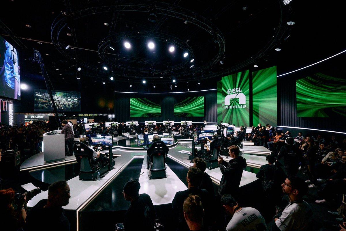 The first-ever <a href="/esl_r1/">ESL R1</a> weekend comes to an end. Thanks to everybody who made this an unforgettable memory! 🤩

Much love to you all for tuning in and providing so much feedback on the current development build of RENNSPORT. 

Let‘s create the future of virtual racing together 🙌