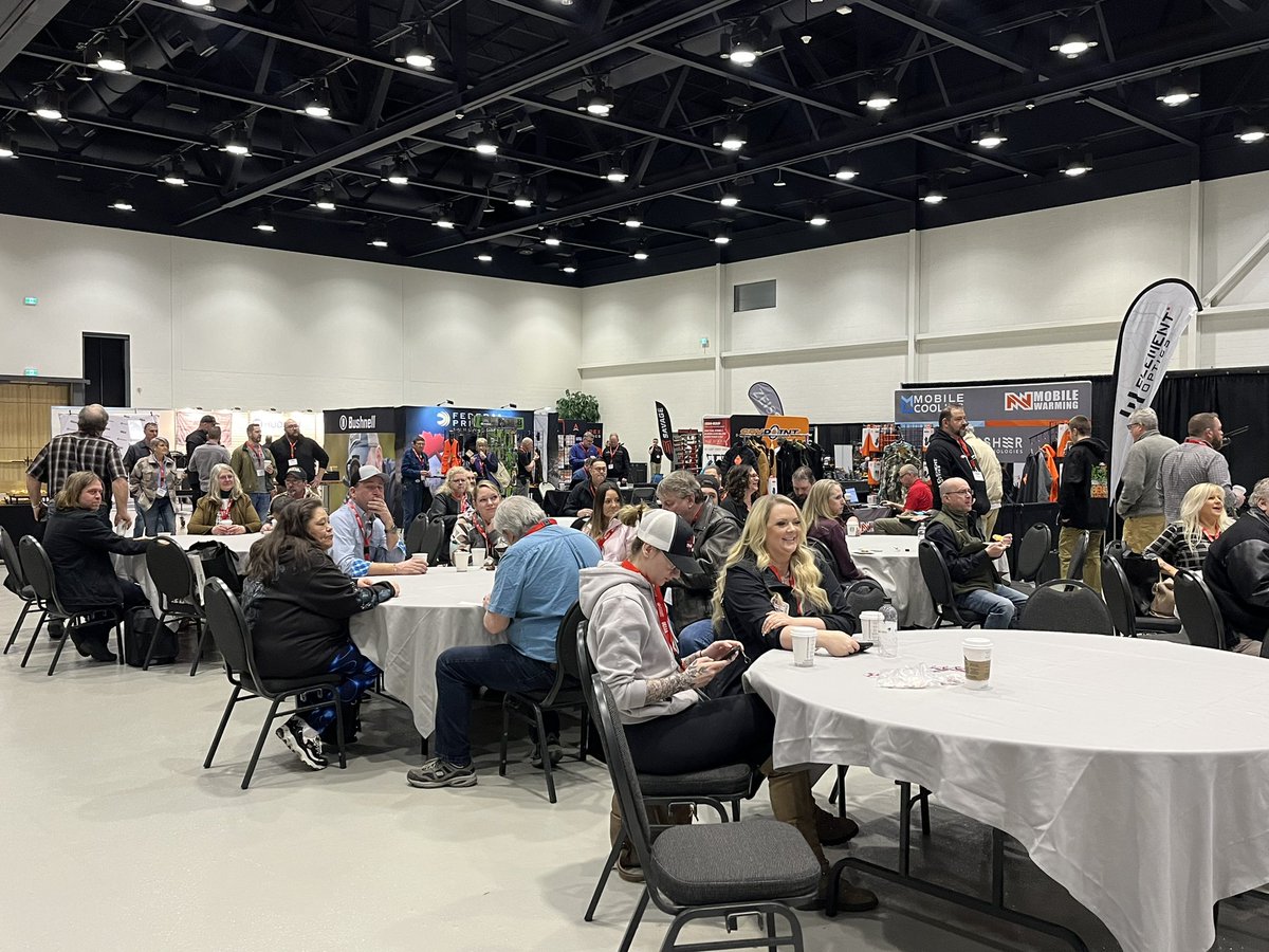 Engaging presentation from Alberta CFO Dr. Teri Bryant on how the Alberta government is taking action to shelter legal gun owners from federal overreach and support credible measures to reduce crime and violence 🇨🇦 #GodBlessAlberta #CSAAAtradeshow #GunIndustry