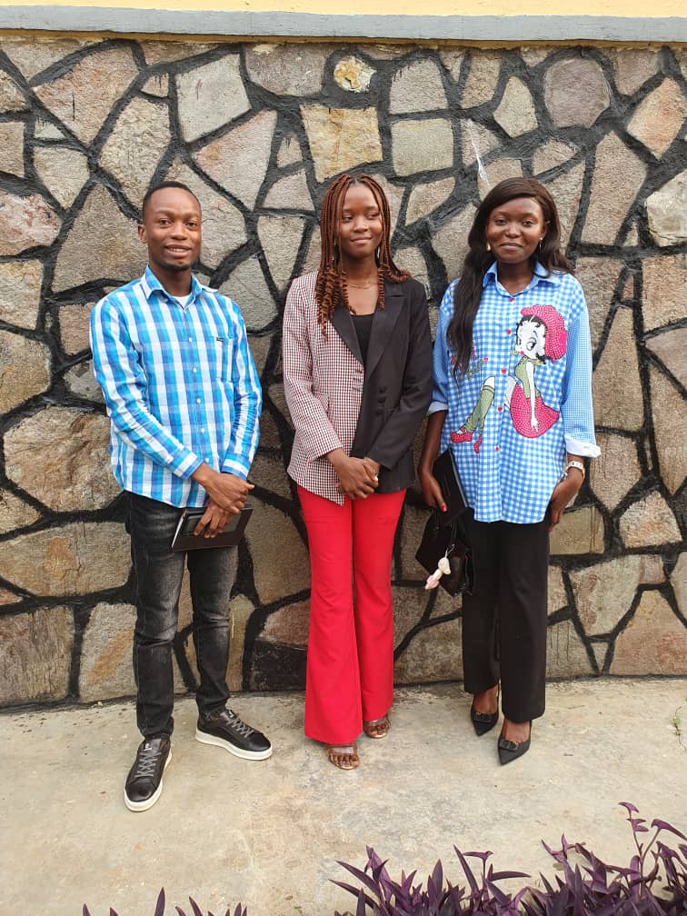 Muambi23's tweet photo. Content d'avoir pris parole lors de l'assemblée générale du club des œuvres caritatives (COC) à Kananga. Nous avons profité pour inviter les jeunes à s'inscrire sur la plateforme  @ureport_rdc et suivre les formations gratuites sur VIAMO lancées par @UNICEFDRC 
@SophieChavanel https://t.co/c4kiqcZMKy