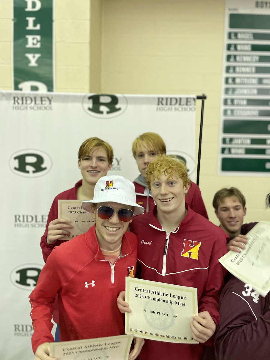 FordSwimDive on Twitter "The Boys A and B 400 Freestyle Relays both had strong finishes in the