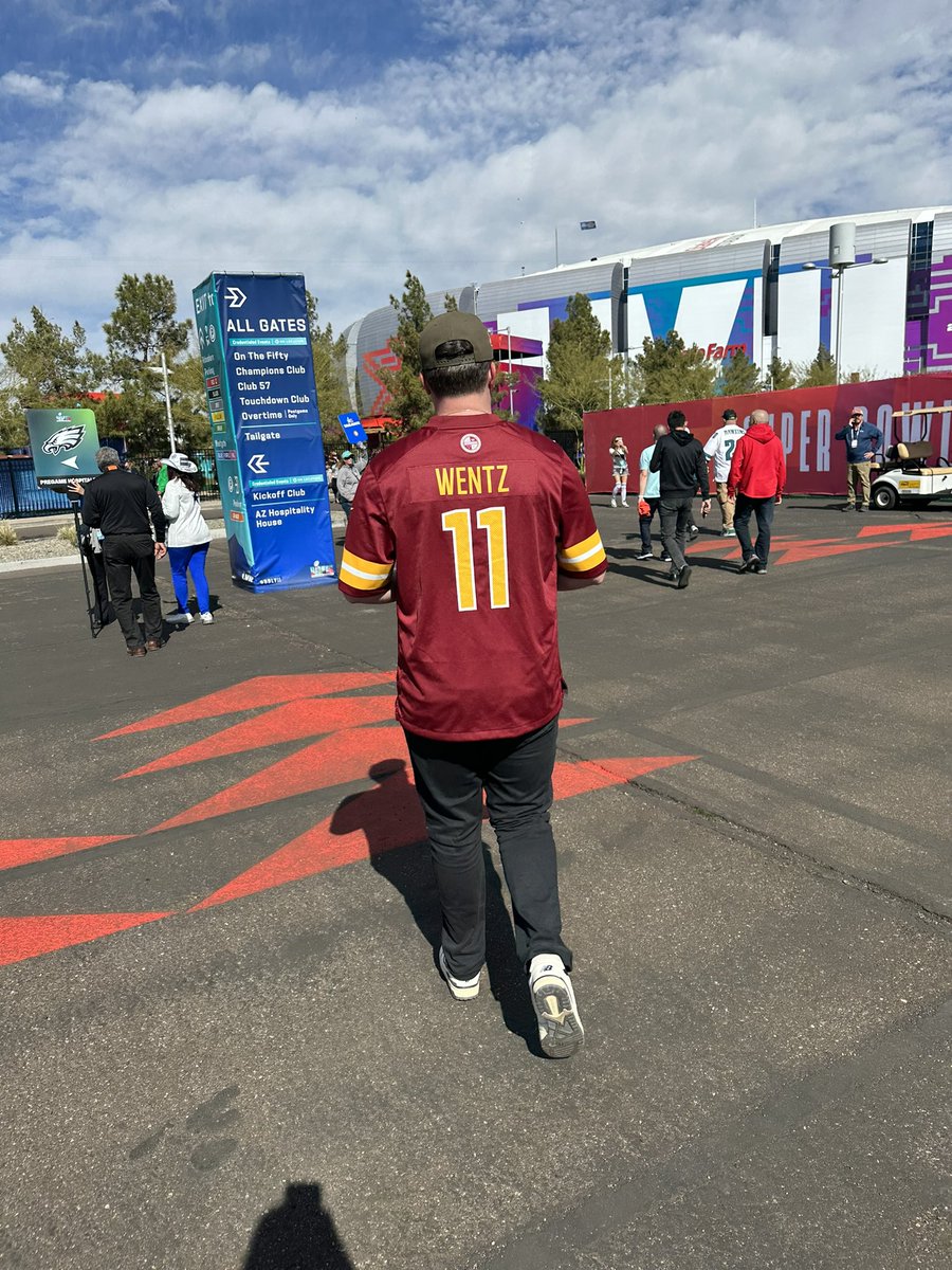 Bro really wore a Wentz jersey to the Super bowl💀