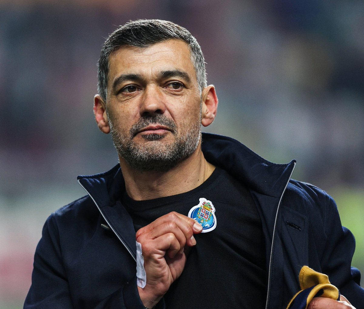 miticofcporto's tweet image. Não há impossíveis para este homem. Seguimos @FCPorto 💙