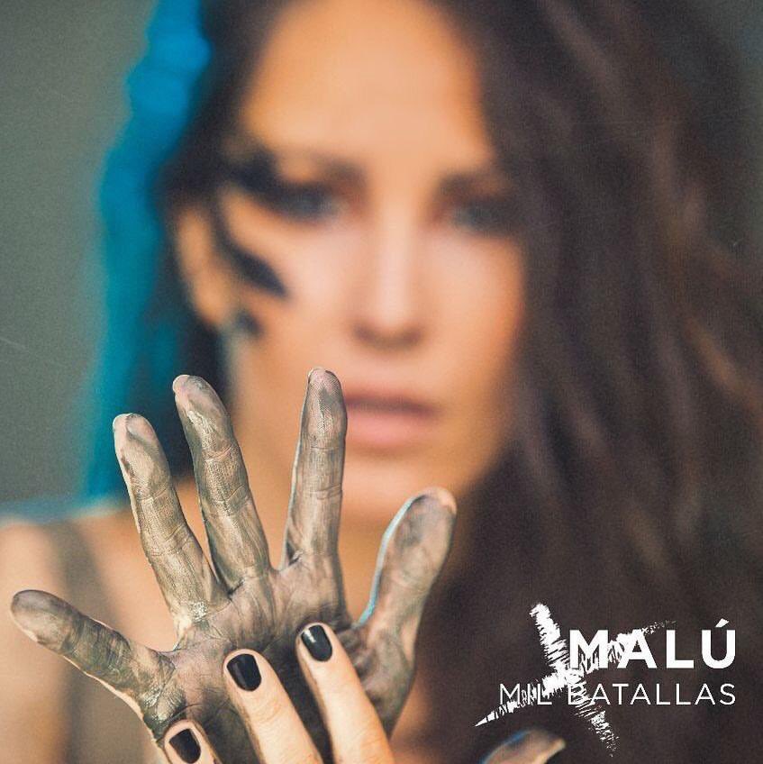 GladysMRuizU's tweet photo. Necesitamos escuchar este disco en directo 😍😍 Mil Batallas Tour Chile 🇨🇱 @_MaluOficial_ @SonyMusicChile https://t.co/0J5WSoOCjc