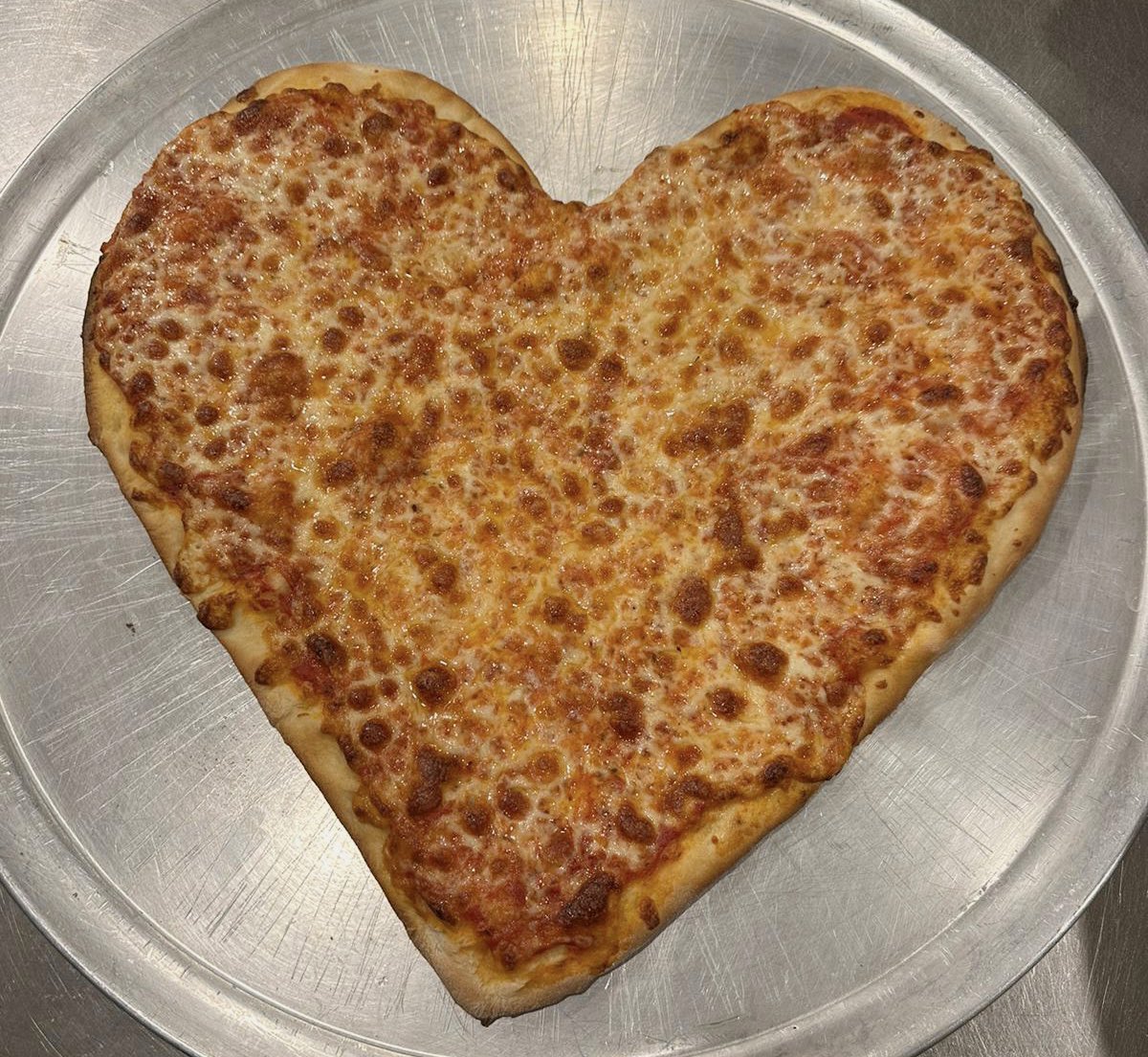 GreekEatery's tweet photo. You have a pizza my heart 💙🍕🇬🇷 Be sure to stop by and get a heart shaped Greek  pizza for your loved ones!! 

Kostas Greek eatery and Pizzeria 
954-573-7321

#kostasgreekeatery #greekfood #authenticgreekfood  #southfl #yummy #foodie #pizza #greekpizza #love #valentinesday https://t.co/51KwLacrSc