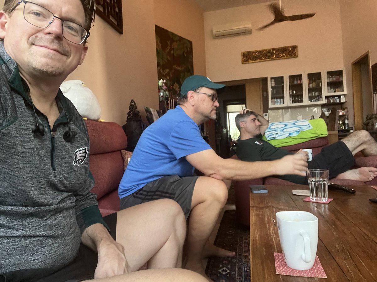 sarbacker's tweet photo. SuperBowl Singapore style 😃 Go Birds! 🦅 https://t.co/KApebRjC0J