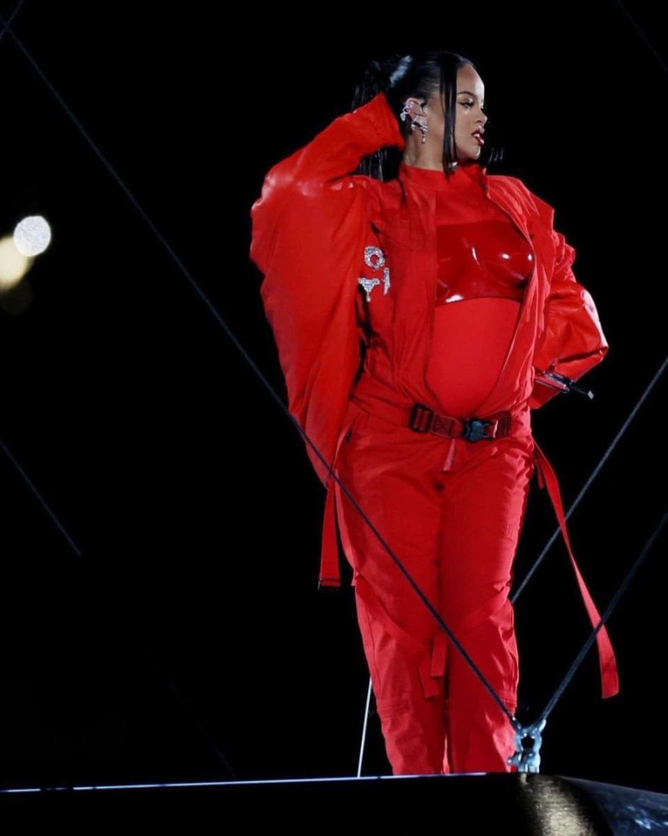 UpdateCharts tweet media