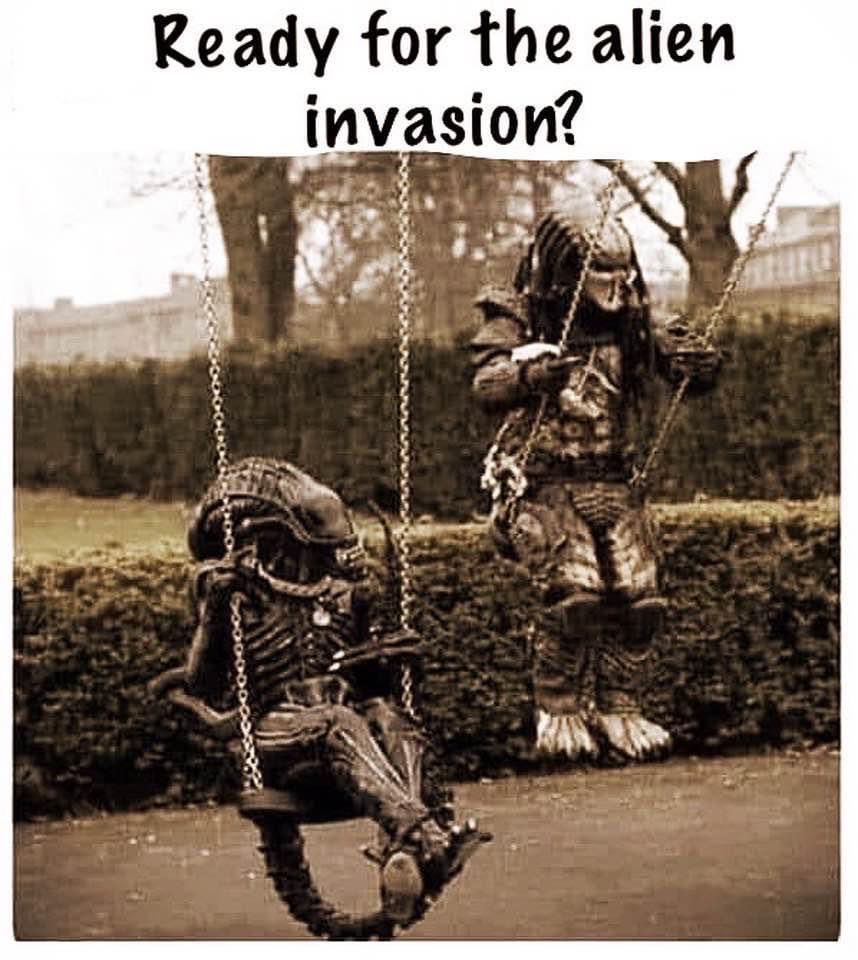 MoonOwl52's tweet image. Are you prepared for the fake Alien invasion?

#FakeAlienInvasion

#FakeSpaceProgram

#NASALies

#SpaceProgramCashCow

⁦@RepMTG⁩ 

⁦@TulsiGabbard⁩ 

#FlatEarthMatters

⁦@TheFlatEartherr⁩