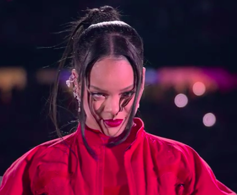 NFLUKIRE's tweet photo. QUEEN RIRI!!!! https://t.co/h8eO8METBn