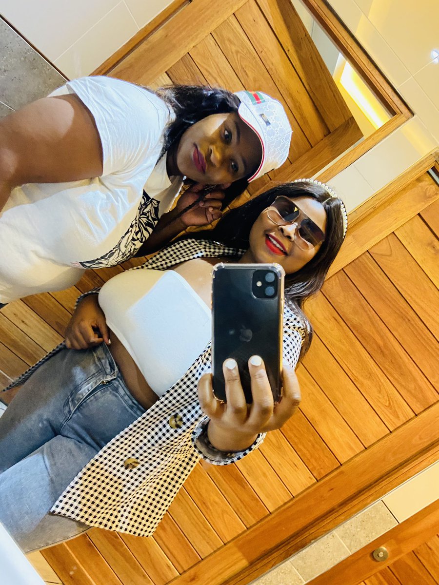 winiliuous's tweet image. Day spend with friend