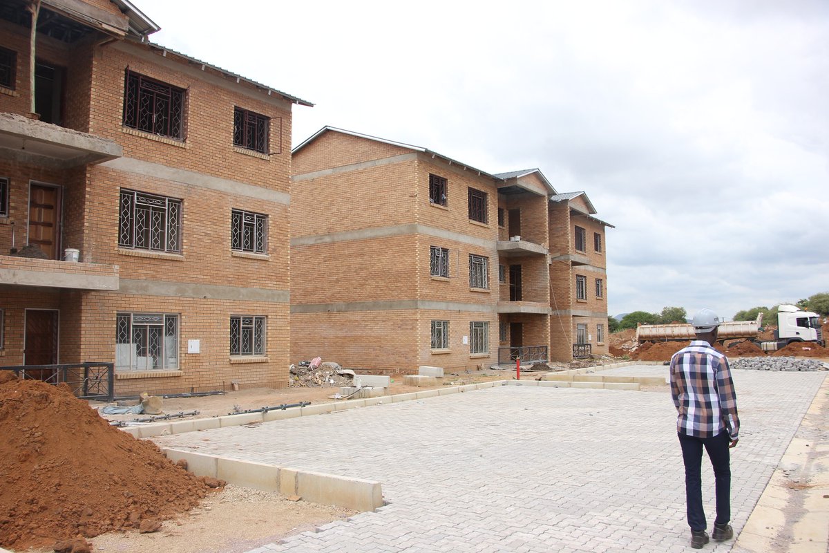 date_africa's tweet photo. 🇳🇦 Namibia : The construction of the new primary school in Block 6 is at 90% completion. The project commenced on the 29th Nov. 2021 .On the other hand, the primary school staff housing which is also under construction in Block 6 is currently at 80% completion.
 #utdanamibia https://t.co/Sf67HiR399
