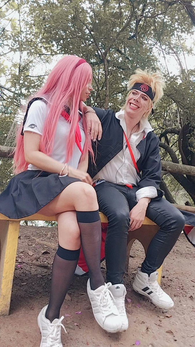 Naruto e Sakura 
Konoha High School para o Piquenique da Sakura hoje no parque ecologico de Guaratingueta 

#konohahighschool #narutocosplay #narutouzumakicosplay #sakuraharunocosplay #naruto