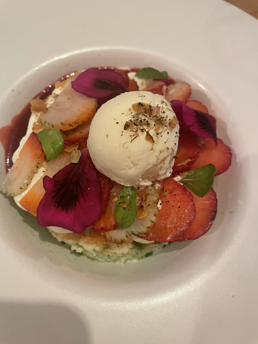 Kathe Plua tweet media