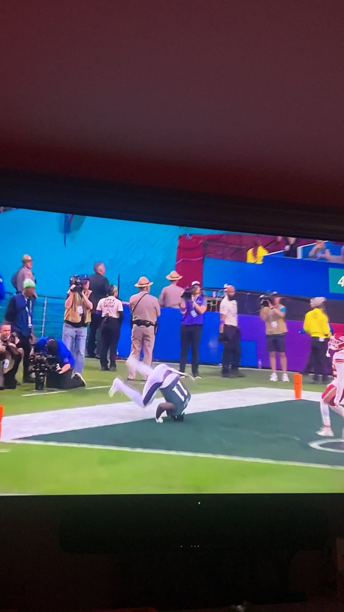 El Hammer tweet media