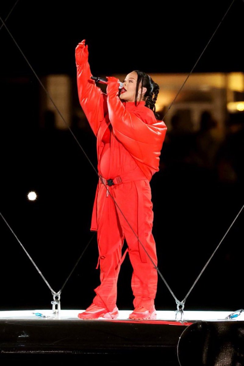 URihannaFansite's tweet photo. WE ARE SO PROUD
WE HAVE BEEN WAITING SO LONG

@RIHANNA #SuperBowl https://t.co/egY4CFr1Gi