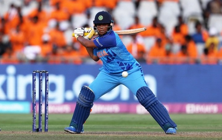 Dharmendraofoji's tweet photo. WHAT A WIN!

The second highest successful tun chase in Women's #T20WorldCup history. Jemimah Rodrigues and Richa Ghosh were extra special in a thrilling run chase. Great start to the tournament, best wishes @BCCIWomen
#INDvsPAK 
@Mukesh76818134 @Dharmendraofoji @SureshThalor268 https://t.co/YhP0QuT3ya
