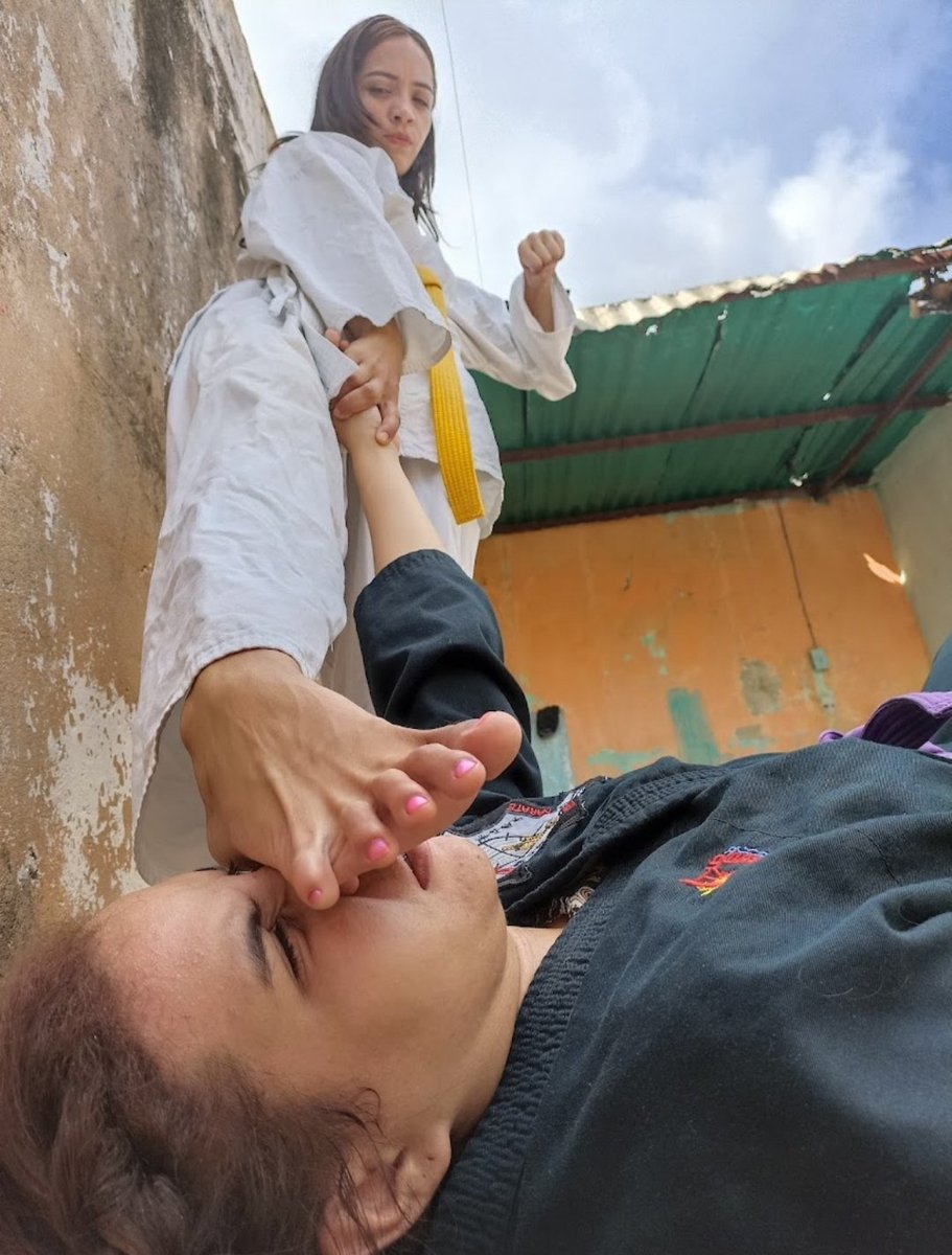 camila_karate's tweet photo. KIYAAAAAAAA YIAAAAAA ,you are the next student 🤜🥋😵🔥🔥

#facekick #kickintheface #stomp #stompface #groinkick #kickinthegroin #sidekick #ko #karate #feetfethish #feetpic #FeetPicture 🥋☺️ https://t.co/062W5P7CgN