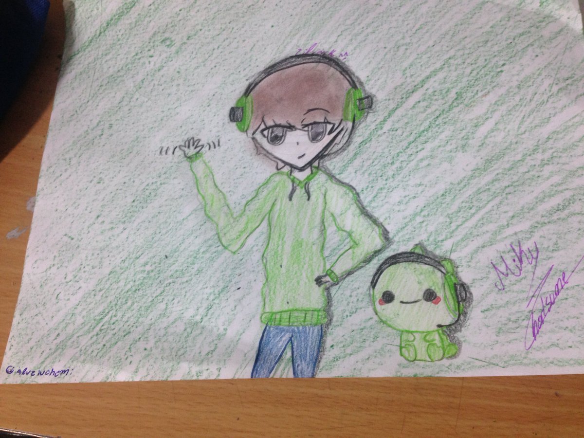 Alondra117Yt's tweet photo. Me dió curiosidad ahorita que estaba haciendo tareas de mi universidad y me sentí orgullosa del cambio en mis dibujo (es algo que me apasiona mucho y más si lo puedo animar) y no me arrepiento de estudiar la carrera de Diseño, animación y Arte digital 💜✨
(2018 vs 2023) https://t.co/5w9aUW2Cnw