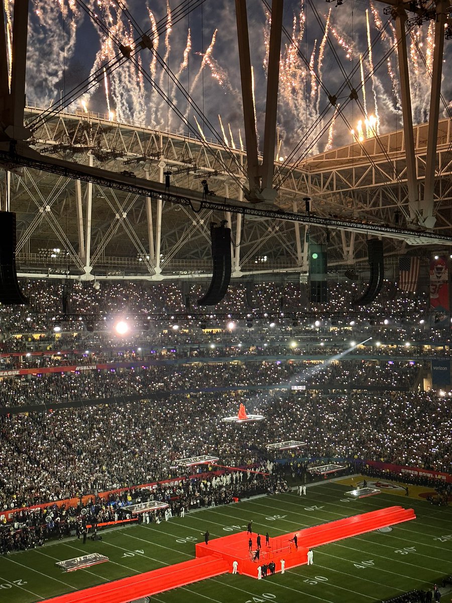 Work perks #nfluk #SuperBowl #Rihanna