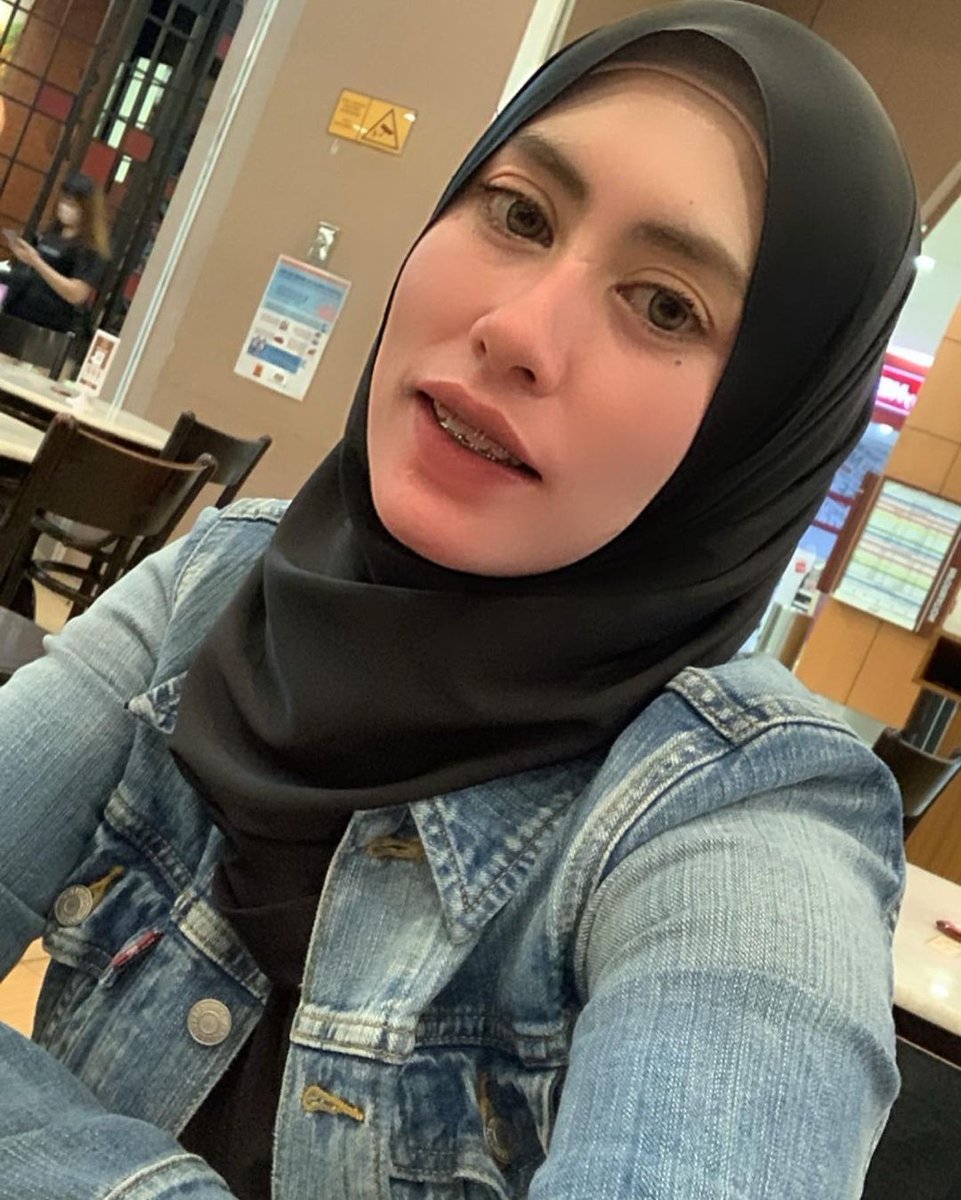 cleeoo880's tweet photo. Kamu yang terlalu tinggi ? Atay aku yang berharap paling tinggi😌 https://t.co/RTtdt7P64c