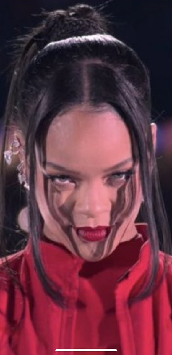 ♥️♥️♥️ #FentyBowl 
#Rihanna #RihannaReturns #RihannaSuperBowl