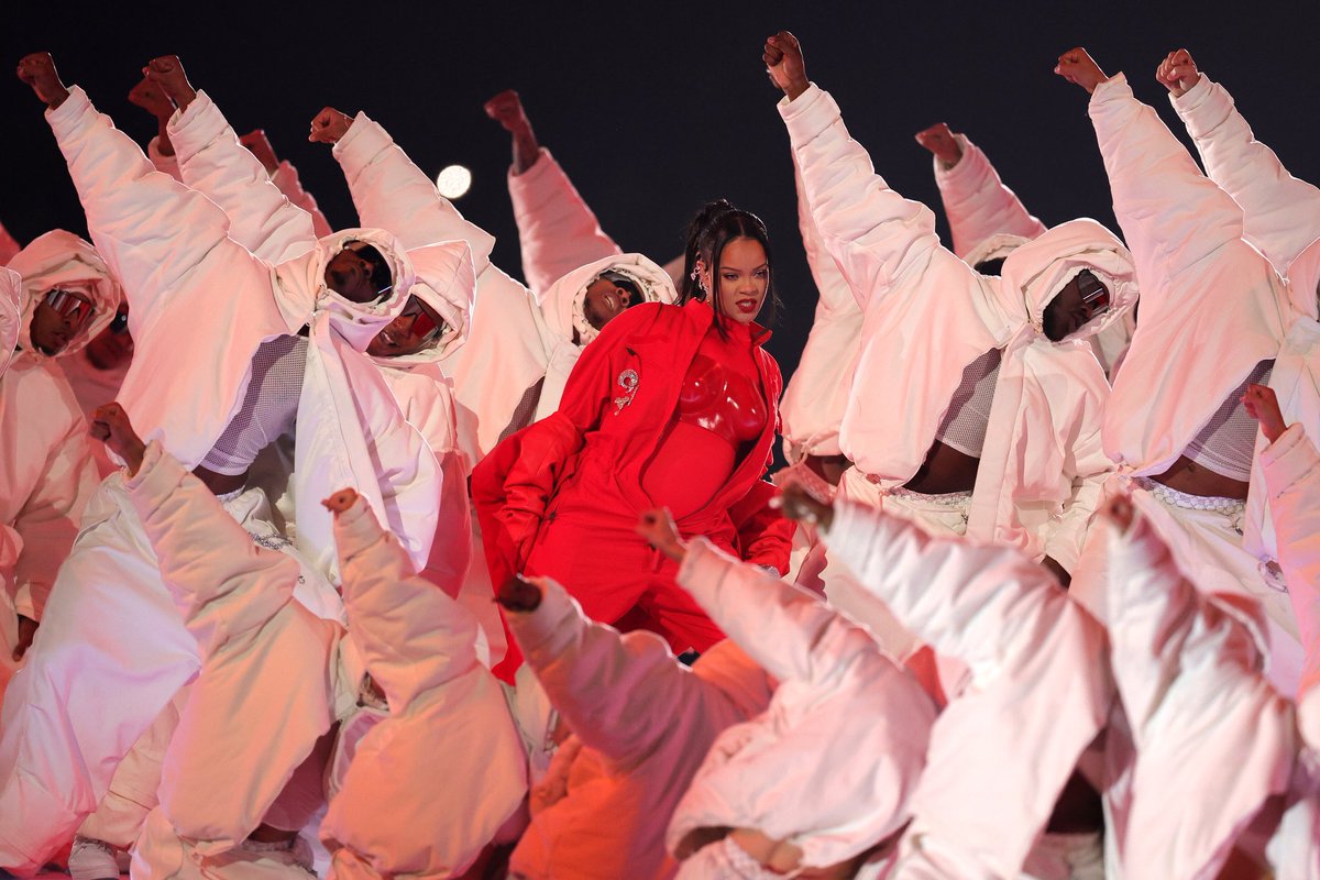 itsgrownmag's tweet photo. Black women. Yes. https://t.co/cGRK37sWfv