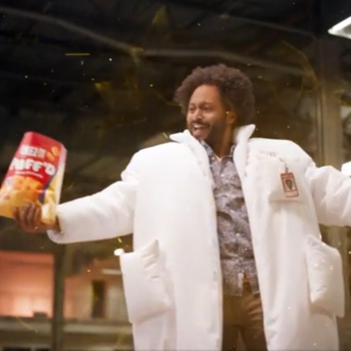 bradmpowell's tweet photo. Was Rhianna's halftime show sponsored by Cheez-It Puff'd? @cheezit #RihannaSuperBowl #HalftimeShow #SuperBowl https://t.co/ulJRMtWHCb