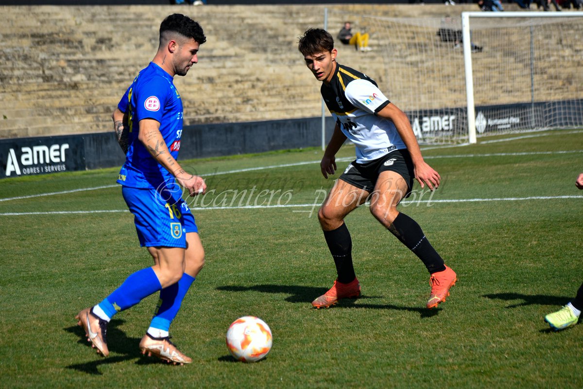 🆕 Debuts dels juvenils Dani Bestard i Luca Nalli amb el primer equip.
Dani Bestard ha jugat els 90 minuts de partit i Luca uns minuts ajudant a la important victòria contra el líder Andratx.

Enhorabona!!! 🤍🖤

#ConstànciaiHonor
#CentAnysEnBlanciNegre