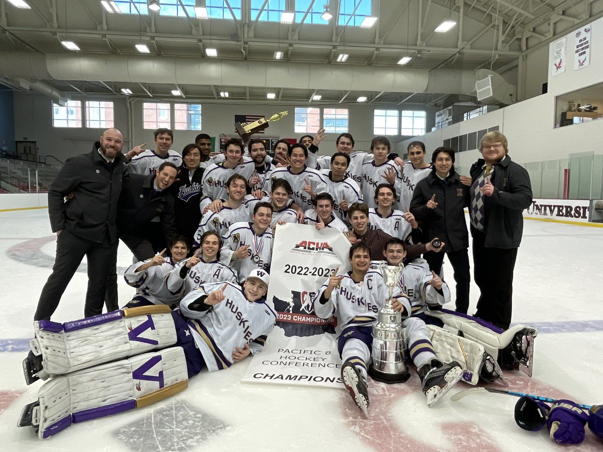uw_icehockey's tweet photo. ☔️☔️☔️ https://t.co/K0QZUQ3iTy