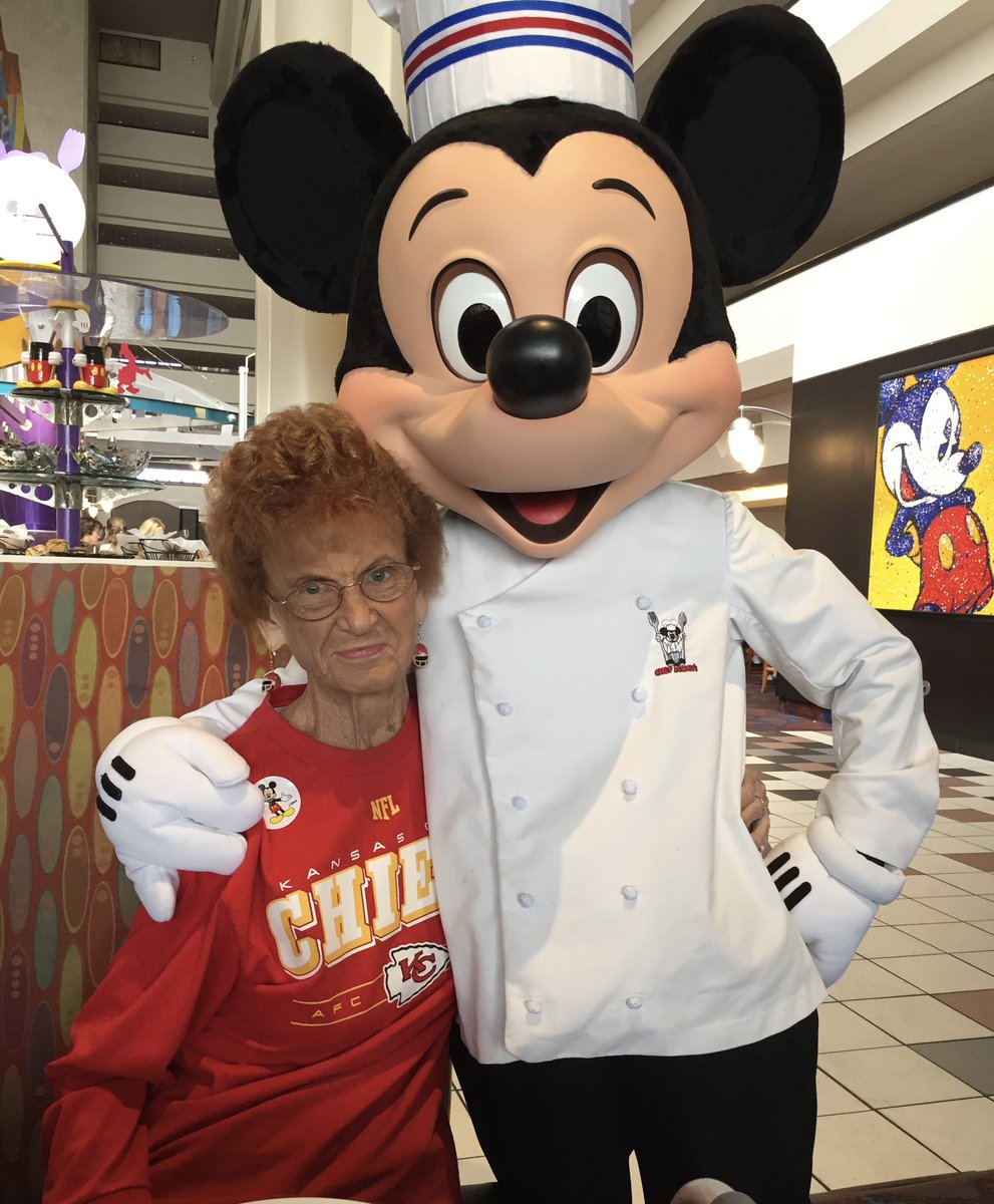 mkat5_'s tweet photo. @Disney Missing my mom today and always who was an honorary Golden Girl at her Dialysis Clinic @nkf . The @Chiefs and Disney made many of her dreams come true! #Disney100 #ChiefsKingdom #SuperBowl https://t.co/FZgpPZUqlu