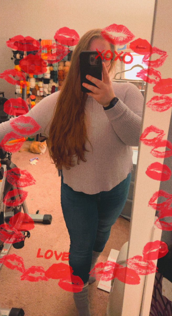 runescapekara's tweet photo. xoxo from me and ella https://t.co/iqaS5AwifQ