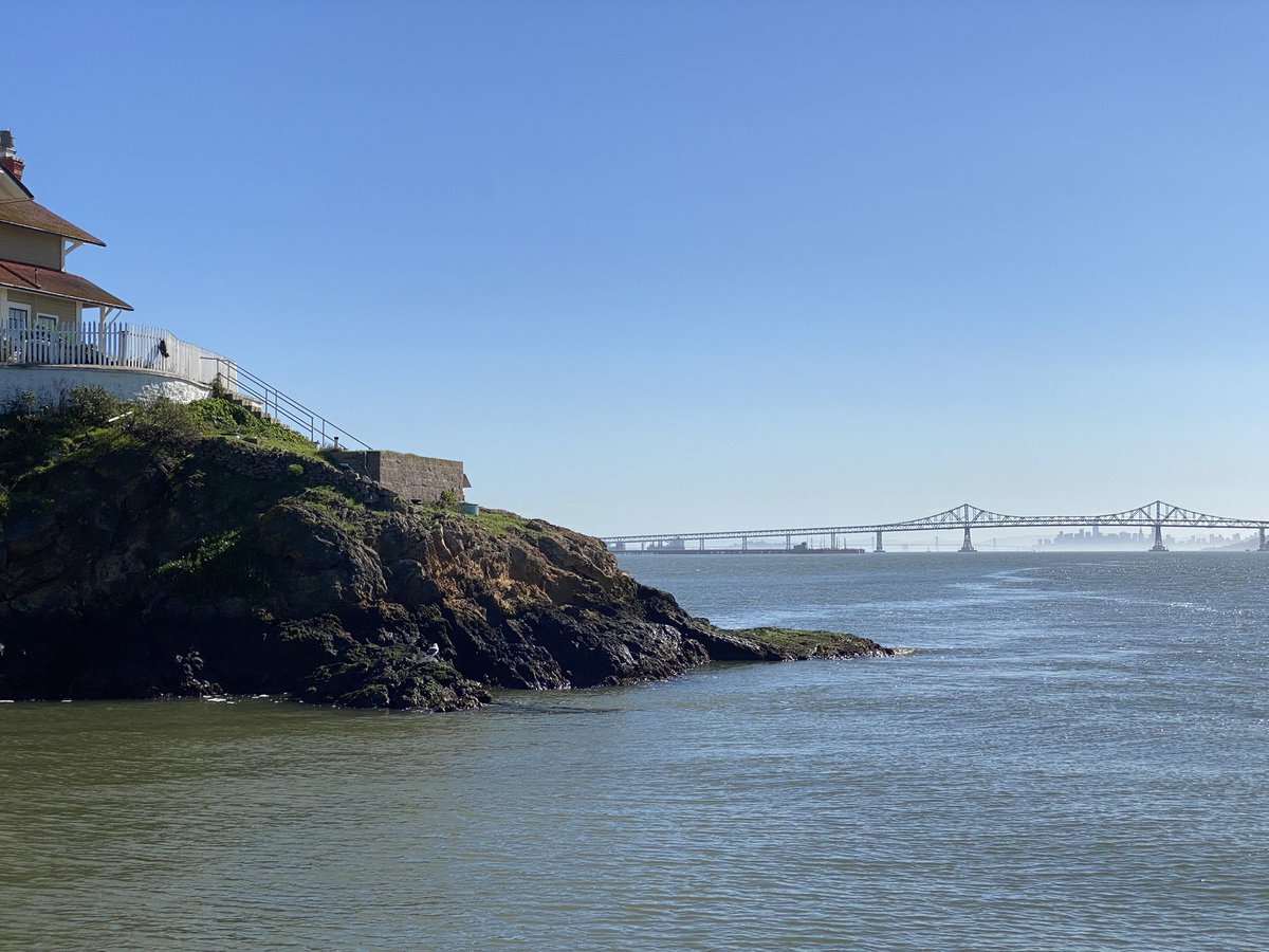 Frannydink's tweet photo. I am out on San Francisco bay with @Liam_ODonoghue from @ebyesterday. Everyone should take this history tour. Today it is Richmond but I also loved the tour about Oakland and Berkeley. https://t.co/y2zdttHuQ6