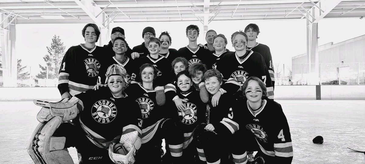Moorhead PWB Black tweet media