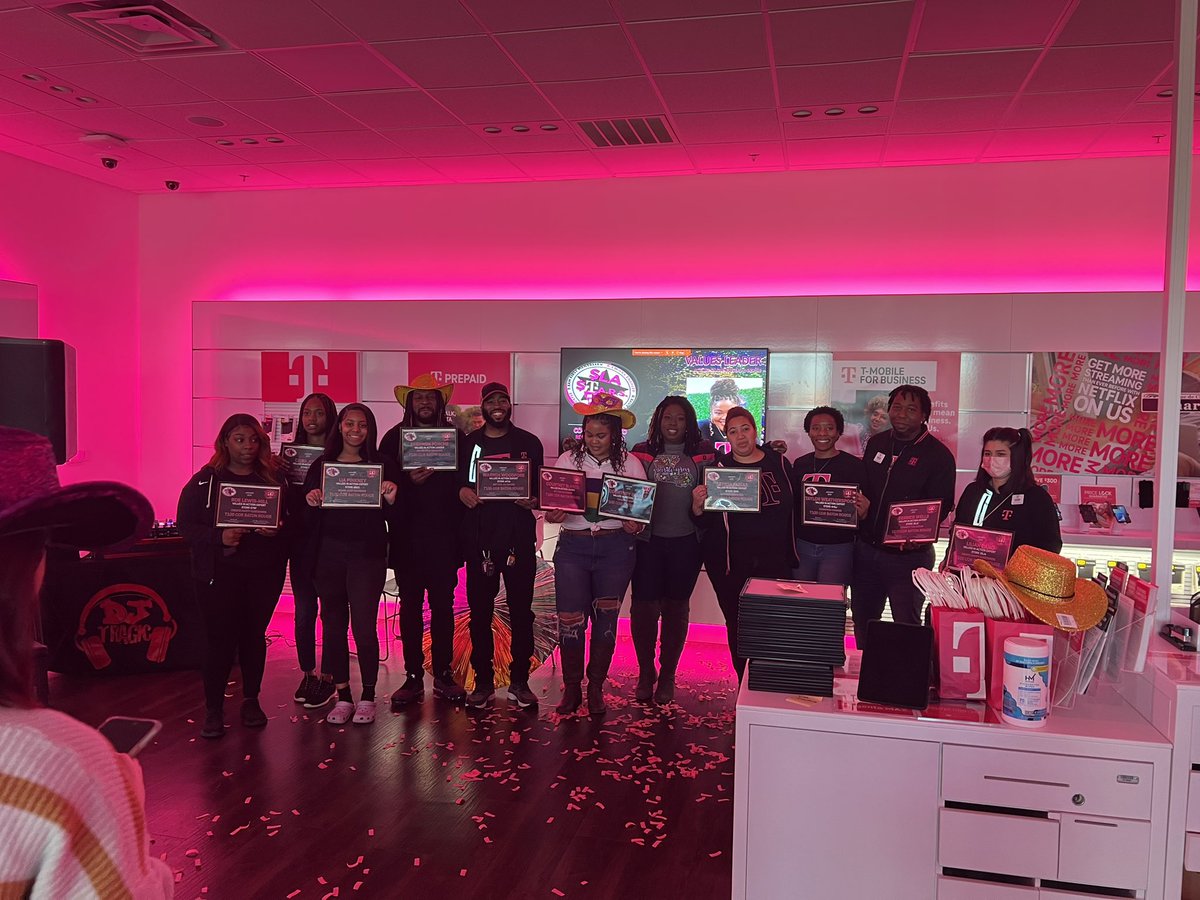 MagentaNinjaJax tweet media