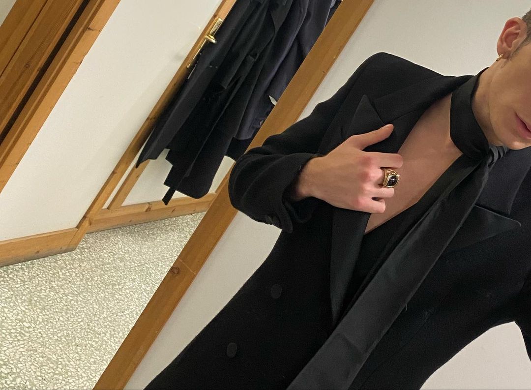 HammerFall2899's tweet photo. Me staje appennenn' amo'..🌹
 
IL MIO CUORE APPARTIENE A TE CARDIO❤️
#MareFuori3 #MareFuori #CardioTrap #Domenicocuomo https://t.co/yYh315FIjf