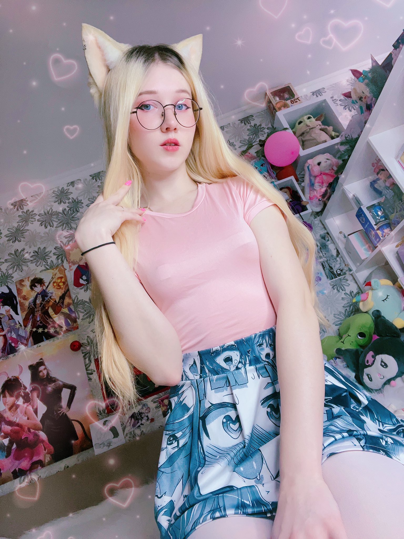 TW Pornstars Little Fox. Twitter. Harry Potter glasses looks cute ☺️