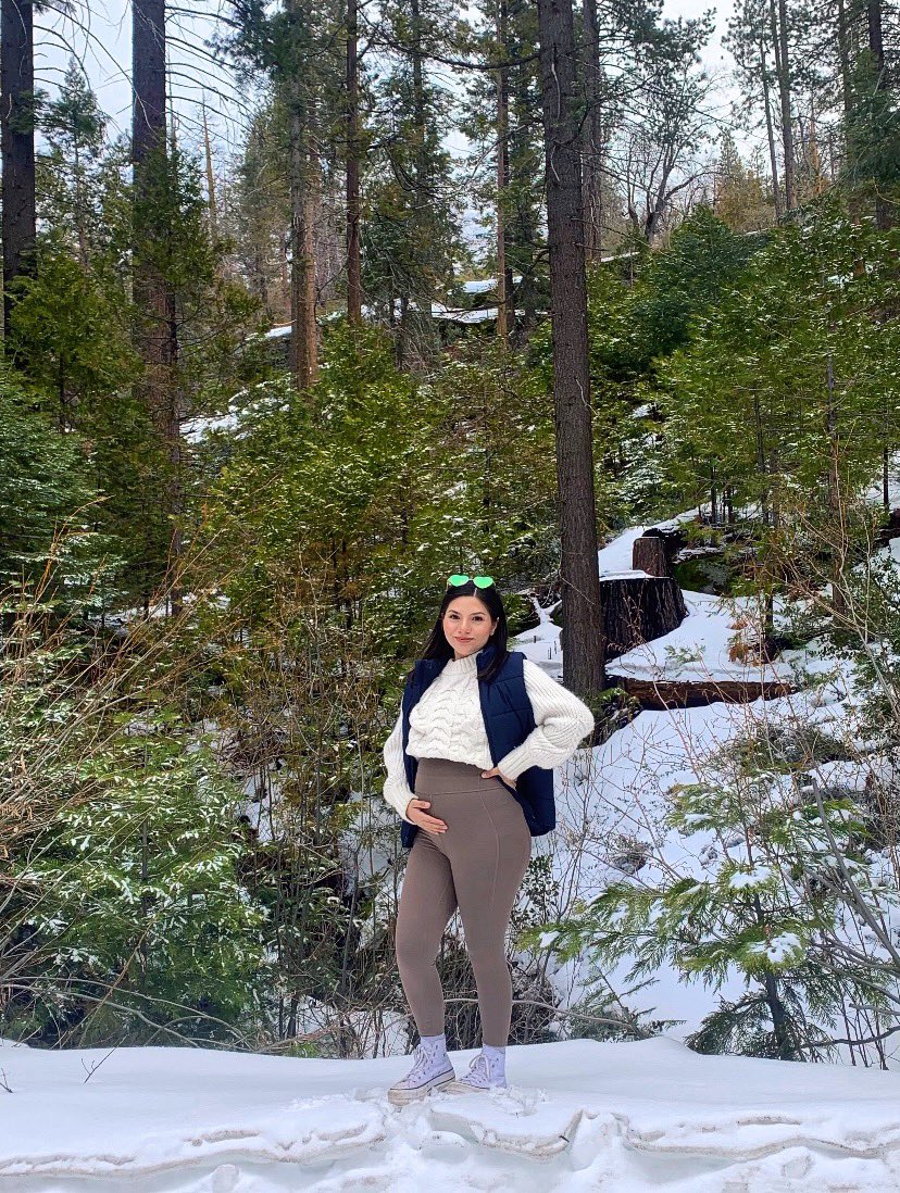 its1997again's tweet photo. 5months pregnant with the love of my LIFE 💗 https://t.co/MsFUynvFFf