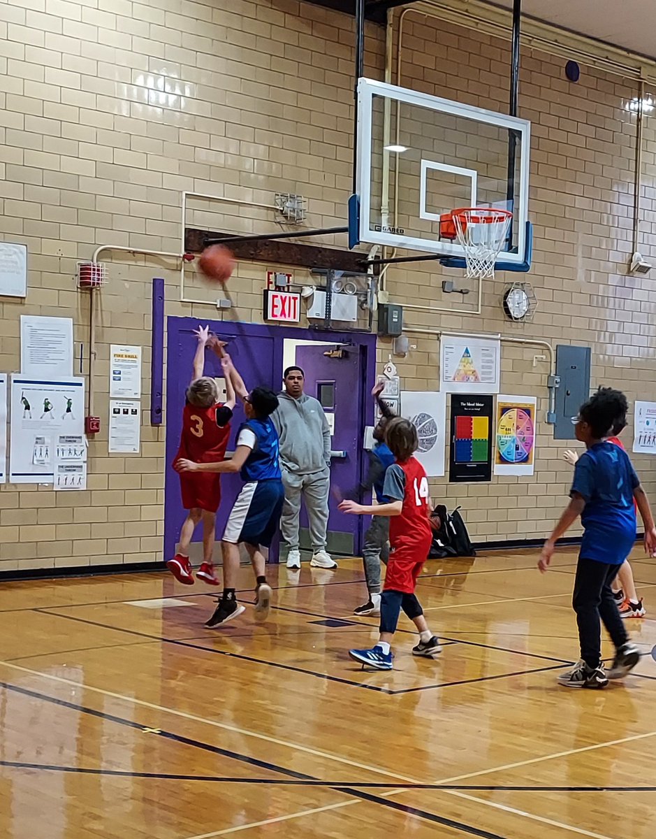 CaedmonBBall's tweet photo. Caedmon Woodpeckers wrapped up the season with a Saturday doubleheader. Now, it's onto the playoffs. Good luck, Woodpeckers! Go Caedmon! #CaedmonBasketball #TheCaedmonStory #CaedmonGrade5 #CaedmonCommunity #CaedmonCapability https://t.co/A02CcH8SFb